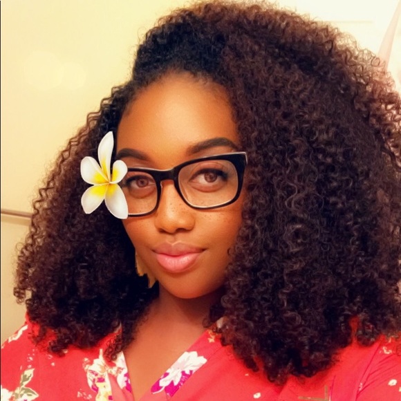 Meet your Posher, Aamia - Picture 1 of 1